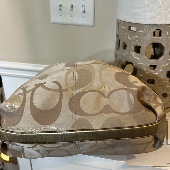 Coach❤️ - Picture 5 of 5